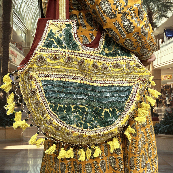 Kambhari Art Shoulder Bag – 17 Inch