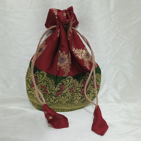 Banarasi Mulberry Silk Brocade Hand Potly (Purse / Clutch)