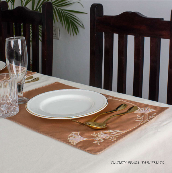 Dainty Pearl Tablemats