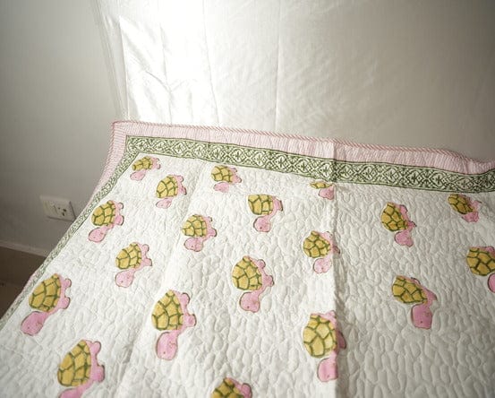 Handblock-Baby-quilt-Double-sided-Malmal-cotton-Cotton-filling-1.1 Handblock-Baby-quilt-Double-sided-Malmal-cotton-Cotton-filling-1.1