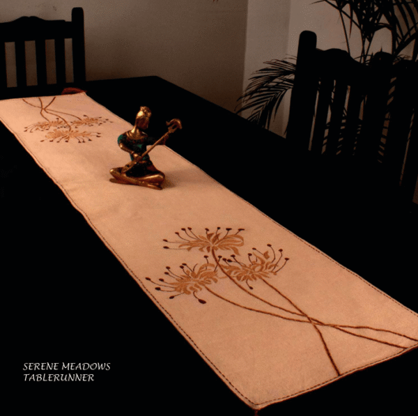 Tablerunner1 Tablerunner1