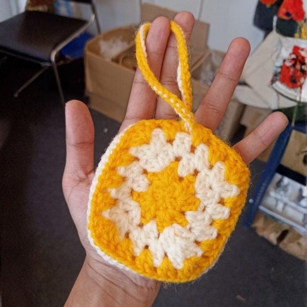 crochet-square-earbud-small-pouch-with-loop-3405343.jpg crochet-square-earbud-small-pouch-with-loop-3405343.jpg