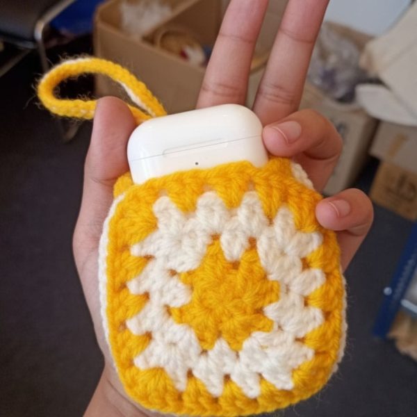 crochet-square-earbud-small-pouch-with-loop-3456043.jpg crochet-square-earbud-small-pouch-with-loop-3456043.jpg