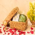 handcrafted-grass-art-gift-box-6143034.jpg