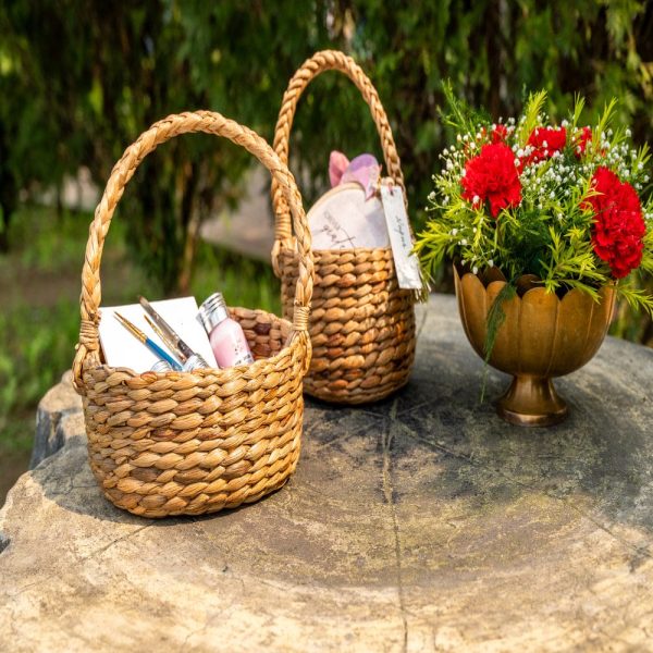 handcrafted-grass-basket-large-versatile-3795272.jpg handcrafted-grass-basket-large-versatile-3795272.jpg