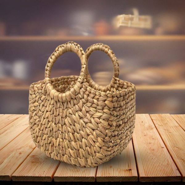 handcrafted-grass-basket-with-prominent-round-handles-8151141.jpg handcrafted-grass-basket-with-prominent-round-handles-8151141.jpg