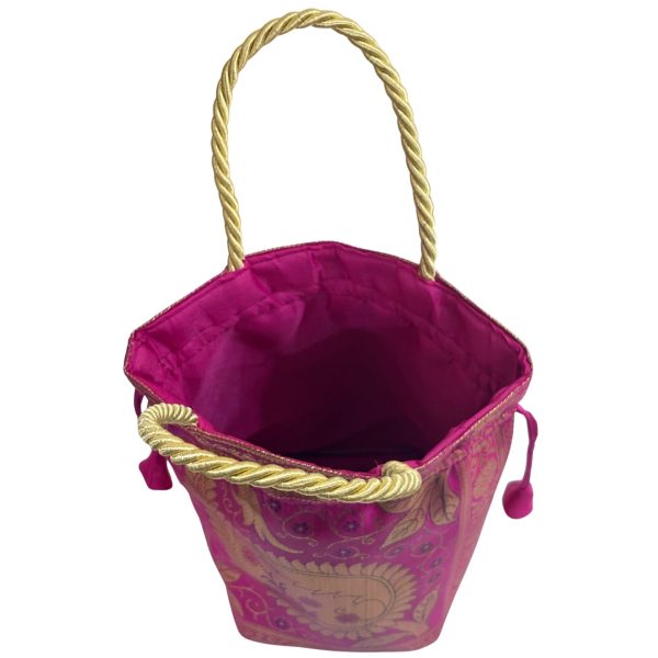 meher-banarasi-silk-potli-bag-8000954.jpg meher-banarasi-silk-potli-bag-8000954.jpg