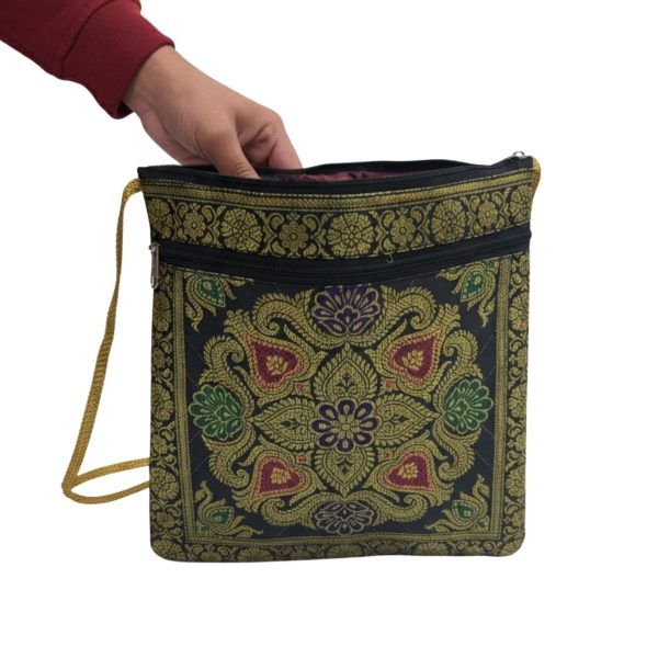 nayra-banarasi-silk-sling-bag-2620970.jpg