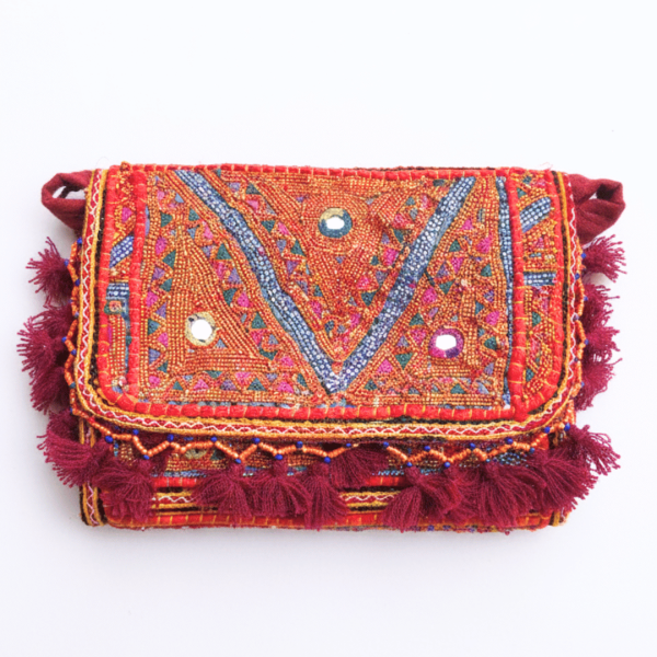 noorvi-embroidered-mirror-work-clutch-bag-3865681.png noorvi-embroidered-mirror-work-clutch-bag-3865681.png