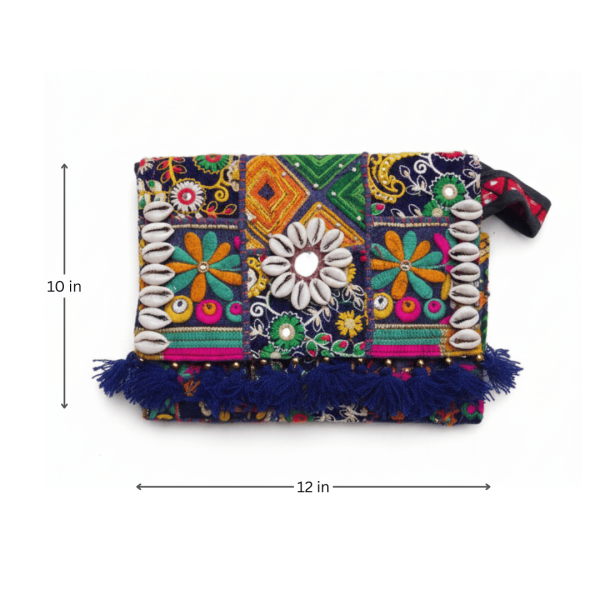 rangmanch-patchwork-shell-embroidered-clutch-bag-3200905.png rangmanch-patchwork-shell-embroidered-clutch-bag-3200905.png